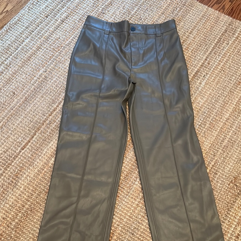 Zara Green Wide Leg Pants for Effortless Style